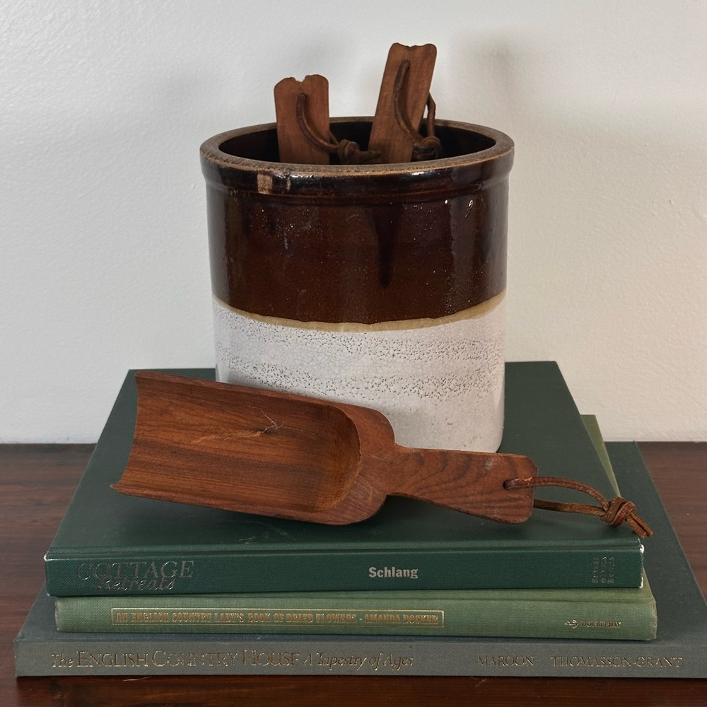Vintage Antique Wooden Scoops Hand Carved with Leather Strap Trio Set of 3 - Picture 2 of 5